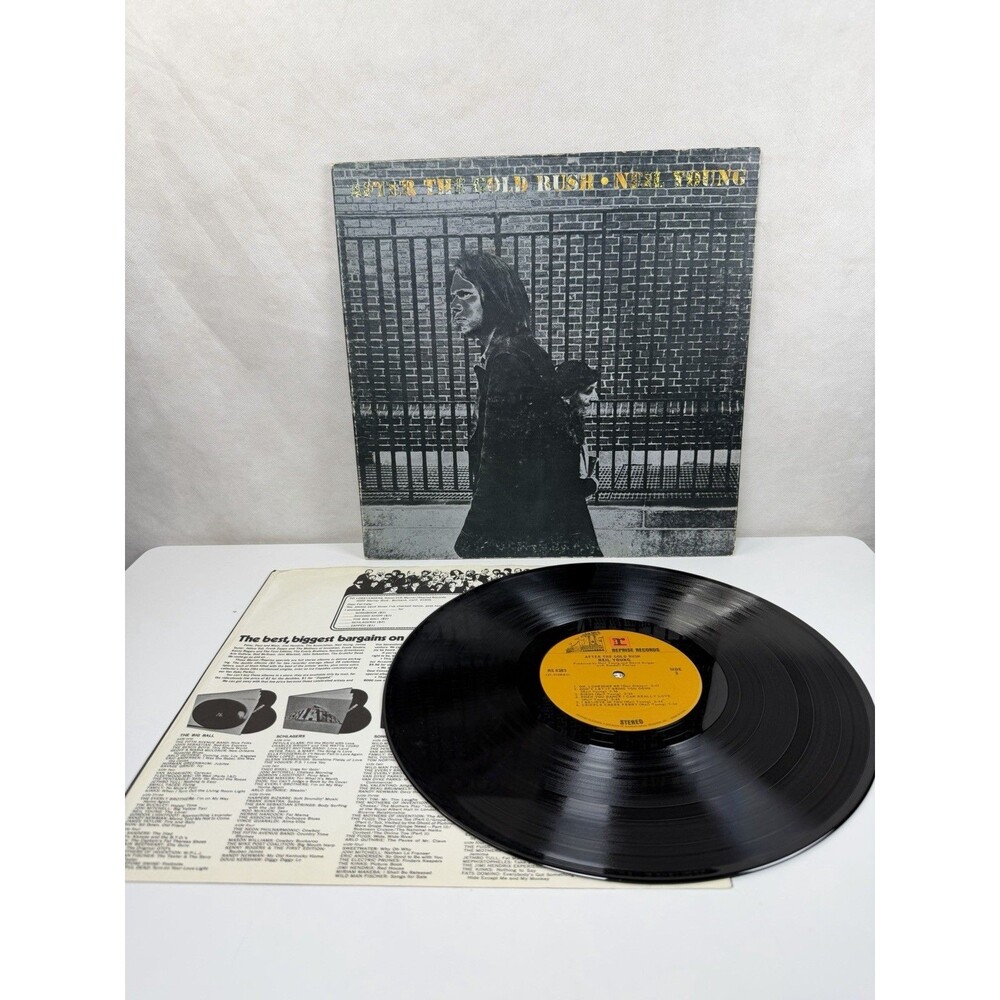 Neil Young After the Gold Rush Vinyl LP 1970 Reprise RS6383 RE2 GATEFOLD +poster